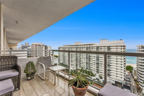 Condominio en venta en Miami Beach, Florida, 2 dormitorios, 110.55 m2 № 2034365 - foto 19