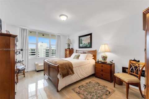 Condominio en venta en Miami Beach, Florida, 2 dormitorios, 110.55 m2 № 2034365 - foto 10