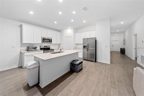 Casa en venta en Edgewater, Florida, 4 dormitorios, 179.86 m2 № 1767511 - foto 2