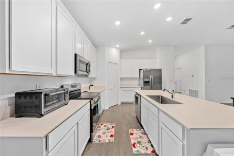 Villa ou maison à vendre à Edgewater, Floride: 4 chambres, 179.86 m2 № 1767511 - photo 4