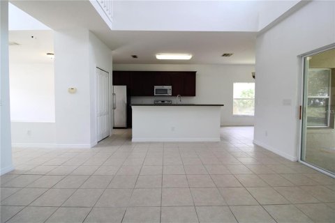 Casa en alquiler en Orlando, Florida, 5 dormitorios, 236.44 m2 № 1901157 - foto 20