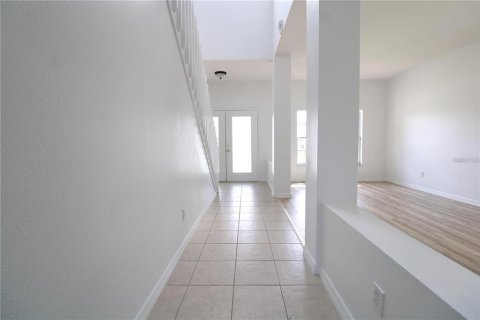 Casa en alquiler en Orlando, Florida, 5 dormitorios, 236.44 m2 № 1901157 - foto 10