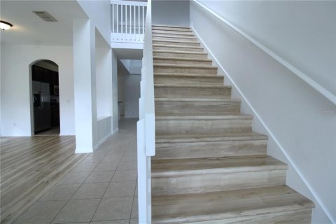 Casa en alquiler en Orlando, Florida, 5 dormitorios, 236.44 m2 № 1901157 - foto 12