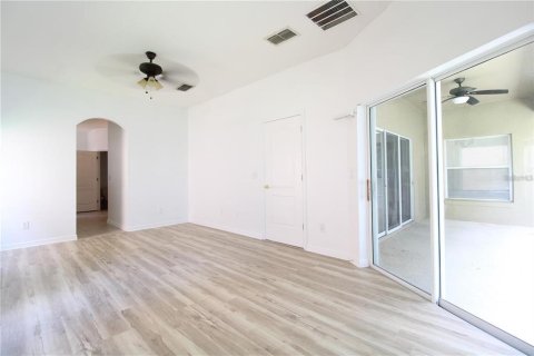 Casa en alquiler en Orlando, Florida, 5 dormitorios, 236.44 m2 № 1901157 - foto 23
