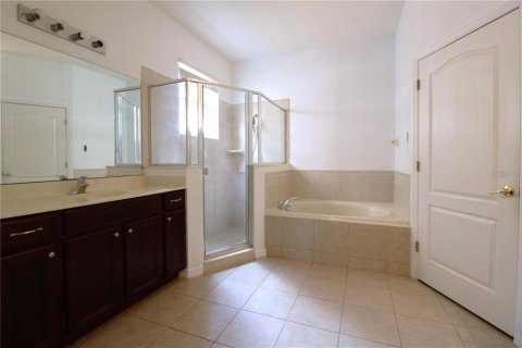 Casa en alquiler en Orlando, Florida, 5 dormitorios, 236.44 m2 № 1901157 - foto 26