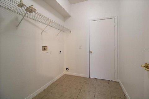 Casa en alquiler en Orlando, Florida, 5 dormitorios, 236.44 m2 № 1901157 - foto 29