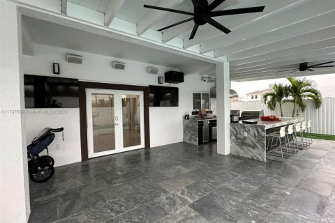 Casa en venta en Sweetwater, Florida, 4 dormitorios, 201.23 m2 № 1763890 - foto 27