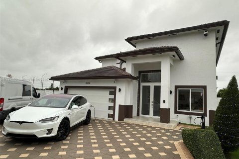 Casa en venta en Sweetwater, Florida, 4 dormitorios, 201.23 m2 № 1763890 - foto 3