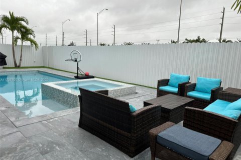 Casa en venta en Sweetwater, Florida, 4 dormitorios, 201.23 m2 № 1763890 - foto 23