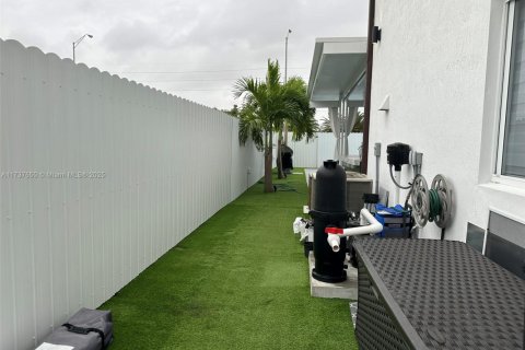 Casa en venta en Sweetwater, Florida, 4 dormitorios, 201.23 m2 № 1763890 - foto 18