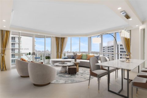 Condominio en venta en Aventura, Florida, 2 dormitorios, 203.46 m2 № 2074340 - foto 6