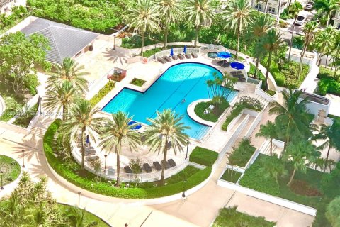Condominio en venta en Aventura, Florida, 2 dormitorios, 203.46 m2 № 2074340 - foto 28