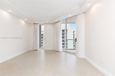 Condominio en venta en Aventura, Florida, 2 dormitorios, 203.46 m2 № 2074340 - foto 30