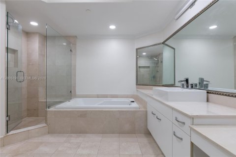Condominio en venta en Aventura, Florida, 2 dormitorios, 203.46 m2 № 2074340 - foto 22
