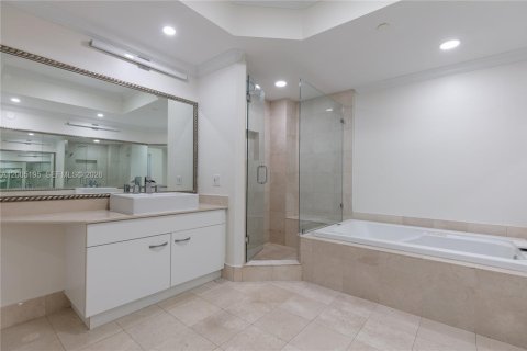 Condominio en venta en Aventura, Florida, 2 dormitorios, 203.46 m2 № 2074340 - foto 21