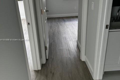 House in Fort Lauderdale, Florida 3 bedrooms № 1756638 - photo 13