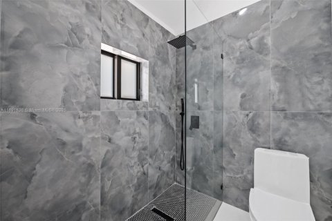 Купить виллу или дом в Майами, Флорида 3 спальни, 127м2, № 1944006 - фото 20