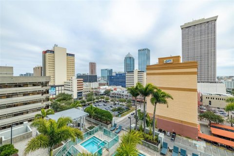 Condo in Tampa, Florida, 1 bedroom  № 1855683 - photo 17
