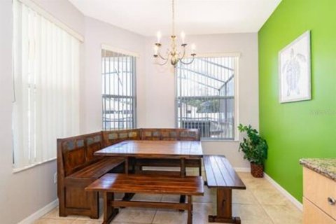 Купить виллу или дом в Киссимми, Флорида 8 комнат, 245.82м2, № 2156262 - фото 11