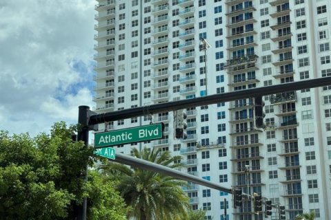 Copropriété à louer à Pompano Beach, Floride: 2 chambres, 86.68 m2 № 2439164 - photo 2