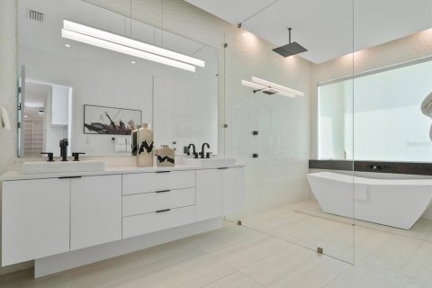 Casa en venta en Maitland, Florida, 5 dormitorios, 447.7 m2 № 1916080 - foto 20