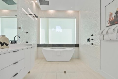 Casa en venta en Maitland, Florida, 5 dormitorios, 447.7 m2 № 1916080 - foto 21