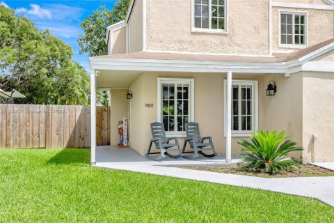 Купить виллу или дом в Майами, Флорида 3 спальни, 182.09м2, № 1929891 - фото 2