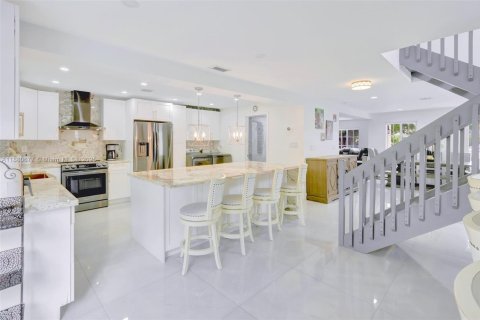 Купить виллу или дом в Майами, Флорида 3 спальни, 182.09м2, № 1929891 - фото 7