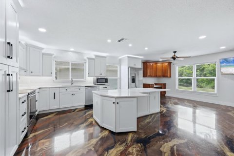 Villa ou maison à vendre à Englewood, Floride: 2 chambres, 166.02 m2 № 2334284 - photo 15
