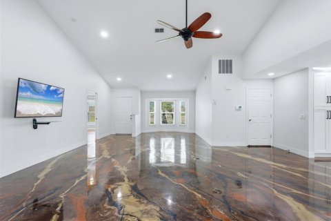 Villa ou maison à vendre à Englewood, Floride: 2 chambres, 166.02 m2 № 2334284 - photo 10