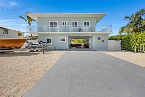 House in Key Largo, Florida 4 bedrooms, 117.06 sq.m. № 1740057 - photo 3