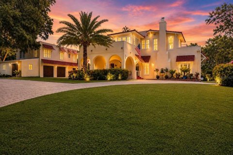 Villa ou maison à Lakeland, Floride 5 chambres, 463.4 m2 № 2105583