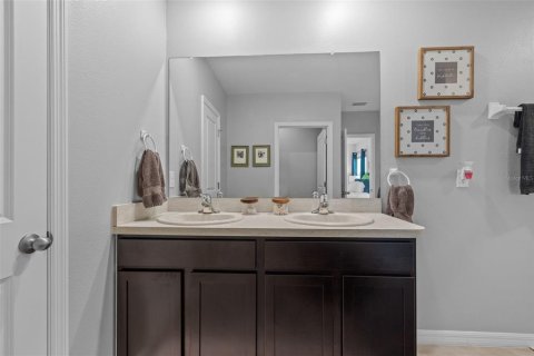 Casa en venta en Odessa, Florida, 4 dormitorios, 209.96 m2 № 1773064 - foto 4