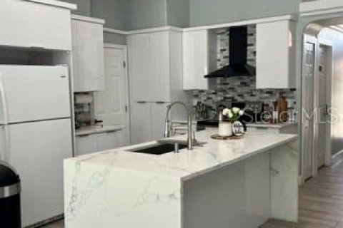 Casa en venta en Davenport, Florida, 4 dormitorios, 131.18 m2 № 2122502 - foto 6