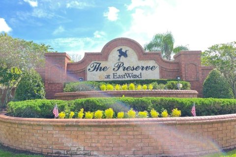House in Orlando, Florida 4 bedrooms, 285.49 sq.m. № 1916650 - photo 5