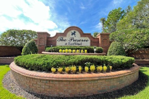 House in Orlando, Florida 4 bedrooms, 285.49 sq.m. № 1916650 - photo 3