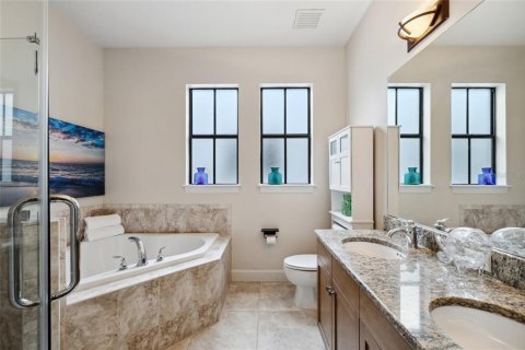 Townhouse in Tampa, Florida 2 bedrooms, 136.01 sq.m. № 1787878 - photo 15