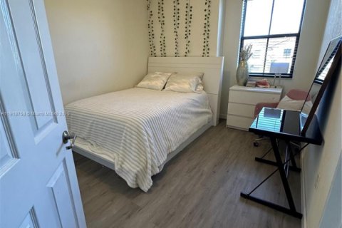 Купить таунхаус в Хомстед, Флорида 3 спальни, 161.65м2, № 1972060 - фото 27