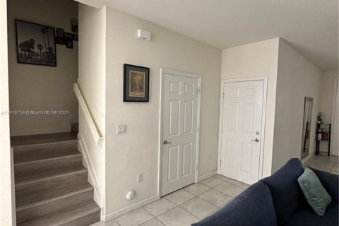 Купить таунхаус в Хомстед, Флорида 3 спальни, 161.65м2, № 1972060 - фото 7