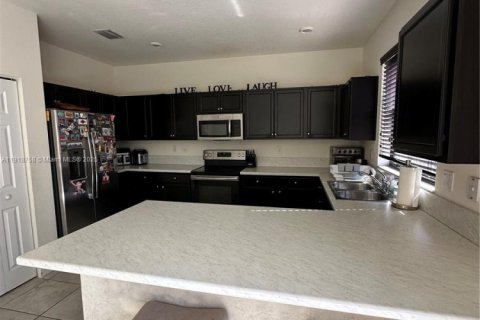 Купить таунхаус в Хомстед, Флорида 3 спальни, 161.65м2, № 1972060 - фото 8