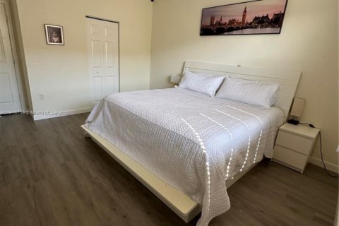 Купить таунхаус в Хомстед, Флорида 3 спальни, 161.65м2, № 1972060 - фото 24