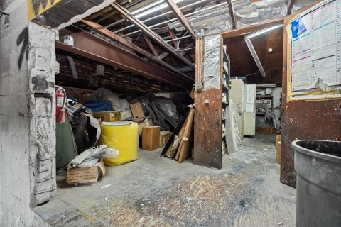 Купить коммерческую недвижимость в Пинеллас-Парк, Флорида 832.5м2, № 1733935 - фото 24