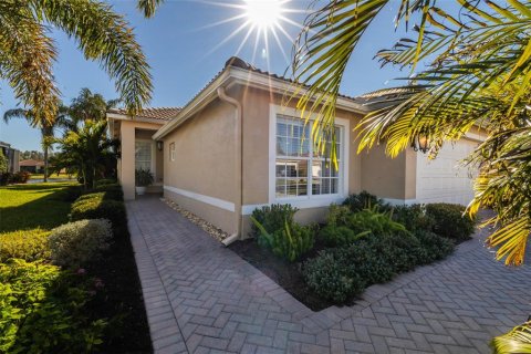 House in Wimauma, Florida 3 bedrooms, 184.5 sq.m. № 1534884 - photo 5