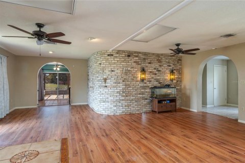 Casa en venta en Frostproof, Florida, 3 dormitorios, 235.6 m2 № 1916189 - foto 6