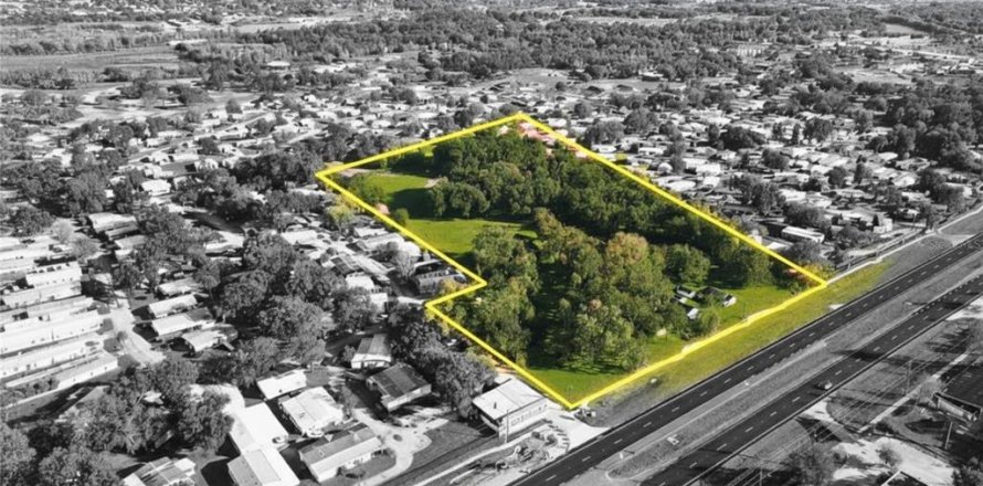 Land in Kissimmee, Florida № 2101999