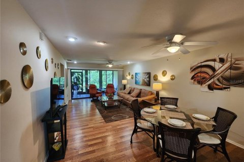 Condo in Sarasota, Florida, 2 bedrooms  № 1840084 - photo 10