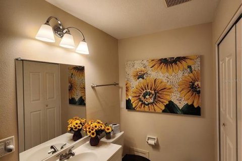 Condo in Sarasota, Florida, 2 bedrooms  № 1840084 - photo 16