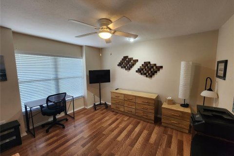 Condo in Sarasota, Florida, 2 bedrooms  № 1840084 - photo 18
