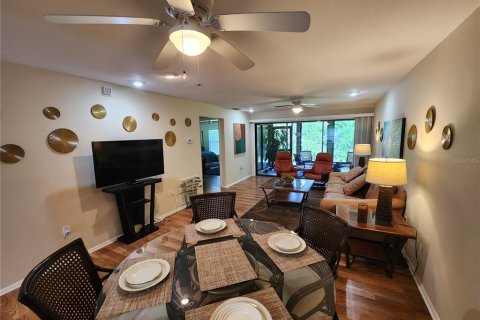 Condo in Sarasota, Florida, 2 bedrooms  № 1840084 - photo 2