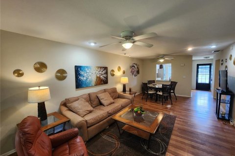 Condo in Sarasota, Florida, 2 bedrooms  № 1840084 - photo 11